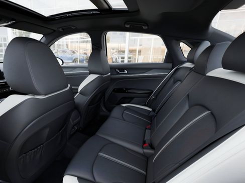 New 2026 Kia K5 GT-Line w/ GT-Line Premium Package FWD image 18