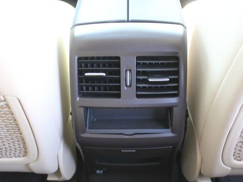 Used 2018 Mercedes-Benz GLE 350 4MATIC image 19