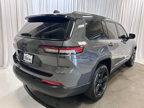 Used 2022 Jeep Grand Cherokee L Laredo AWD/4WD image 30