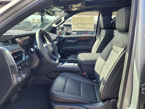 New 2026 GMC Yukon Denali w/ Denali Reserve Package image 15