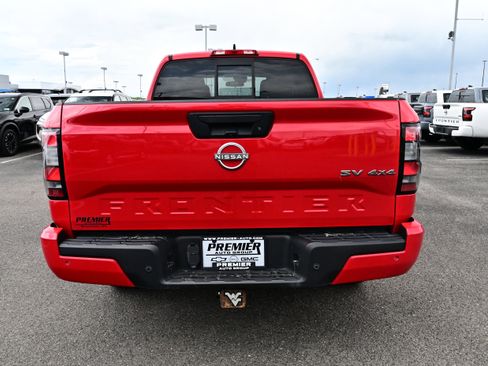 Certified 2022 Nissan Frontier SV w/ Technology Package AWD/4WD image 7