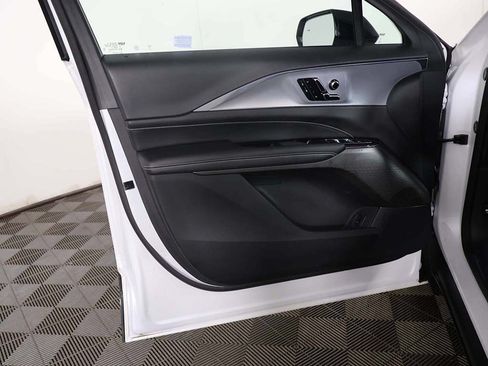 Used 2024 Cadillac Lyriq Tech RWD image 22