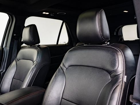 Used 2019 Ford Explorer Limited w/ Class III Trailer Tow Package image 19