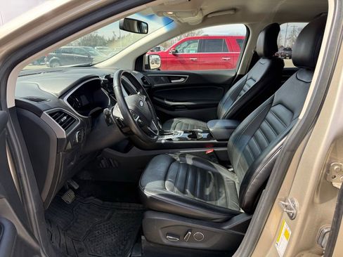 Used 2017 Ford Edge SEL w/ Equipment Group 201A image 5