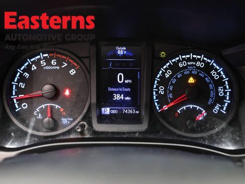 Used 2019 Toyota Tacoma SR image 19