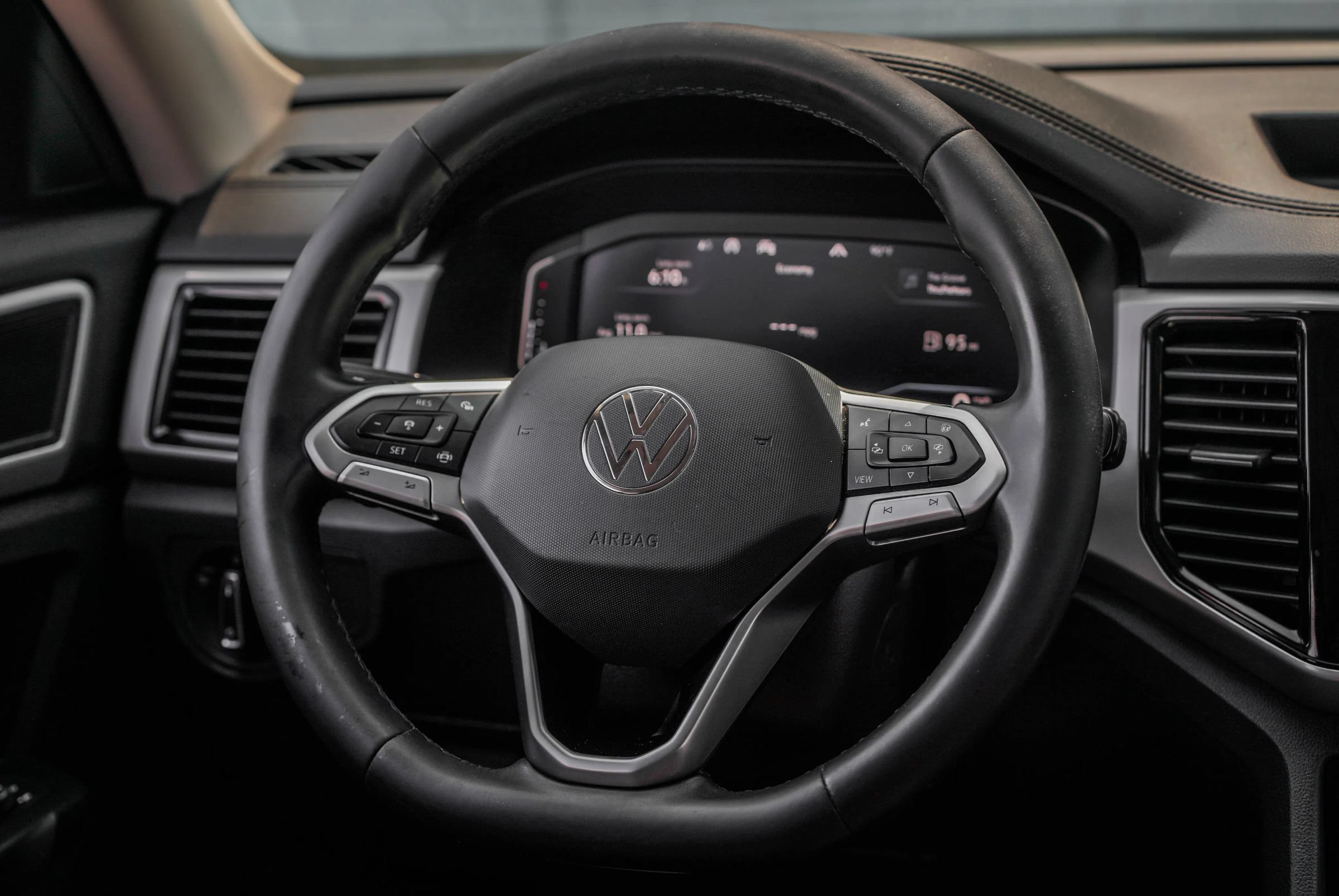 Used 2021 Volkswagen Atlas SEL AWD/4WD image 15