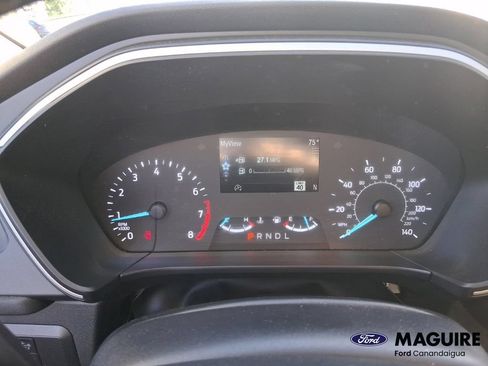 Used 2022 Ford Escape SE w/ Cold Weather Package AWD/4WD image 16