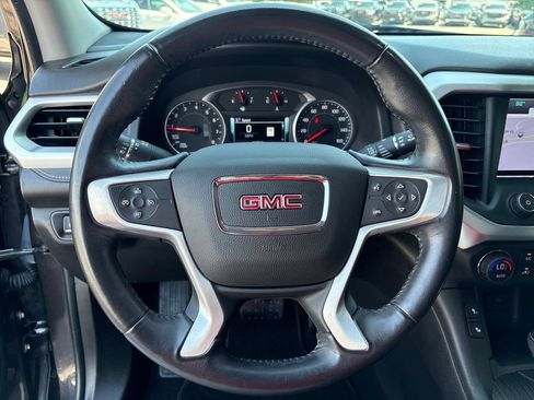 Used 2018 GMC Acadia SLT FWD image 17