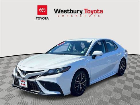 Certified 2023 Toyota Camry SE AWD/4WD image 5