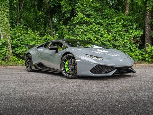 Used 2017 Lamborghini Huracan LP 610-4 AWD/4WD image 98
