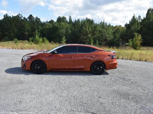 Used 2021 Nissan Maxima SR w/ Sport Mat Group image 5