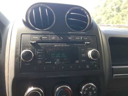 Used 2015 Jeep Patriot Sport w/ Power Value Group FWD image 19