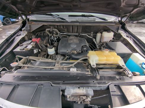 Used 2014 Nissan NV 3500 SL w/ Technology Package RWD image 35