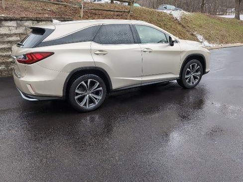Used 2019 Lexus RX 350L AWD image 3