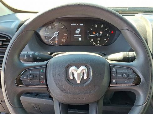 Used 2025 RAM ProMaster 2500 w/ Convenience Group image 18