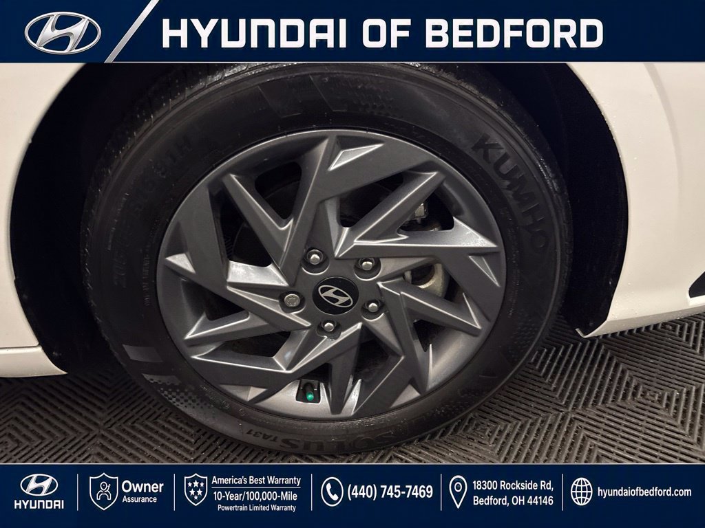 Used 2024 Hyundai Elantra SEL FWD image 29