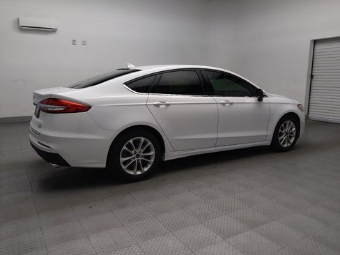 Used 2020 Ford Fusion SE image 10