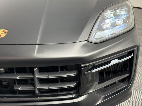Used 2026 Porsche Cayenne S AWD/4WD image 11