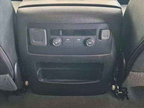 Used 2019 Chevrolet Tahoe LT AWD/4WD image 17