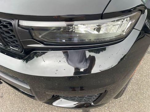 New 2025 Jeep Grand Cherokee L Altitude image 14