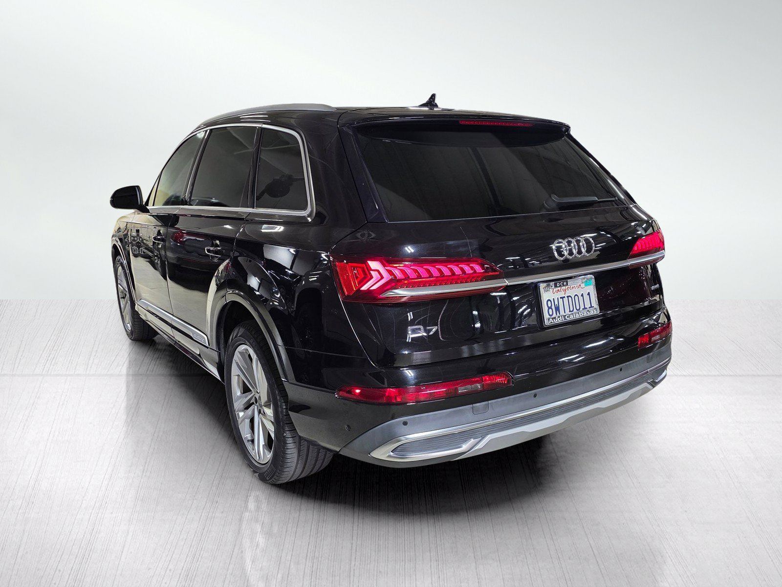 Used 2021 Audi Q7 2.0T Premium Plus w/ Premium Plus Package AWD/4WD image 5