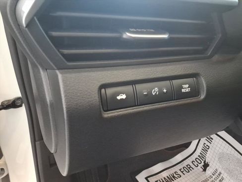 Used 2023 Nissan Altima 2.5 SR w/ SR Premium Package image 22