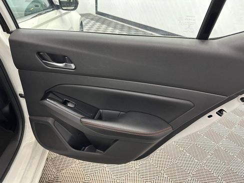 Used 2024 Nissan Altima 2.5 SR FWD image 16