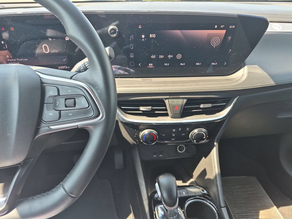 Used 2024 Buick Encore GX Sport Touring FWD image 17