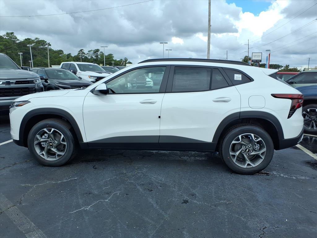 New 2026 Chevrolet Trax LT w/ Driver Confidence Package FWD image 6