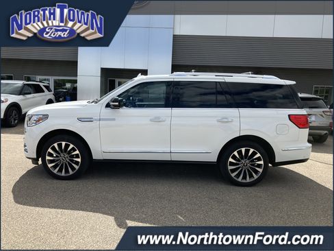 Used 2020 Lincoln Navigator Reserve w/ Luxury Package image 1