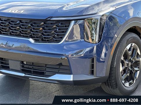 Certified 2024 Kia Sorento S w/ Panoramic Sunroof Package image 6
