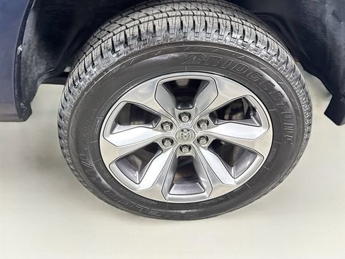 Used 2019 RAM 1500 Limited AWD/4WD image 32