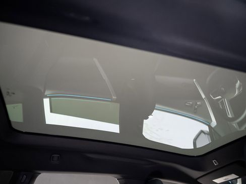 Used 2024 BMW iX xDrive50 w/ Premium Package image 71