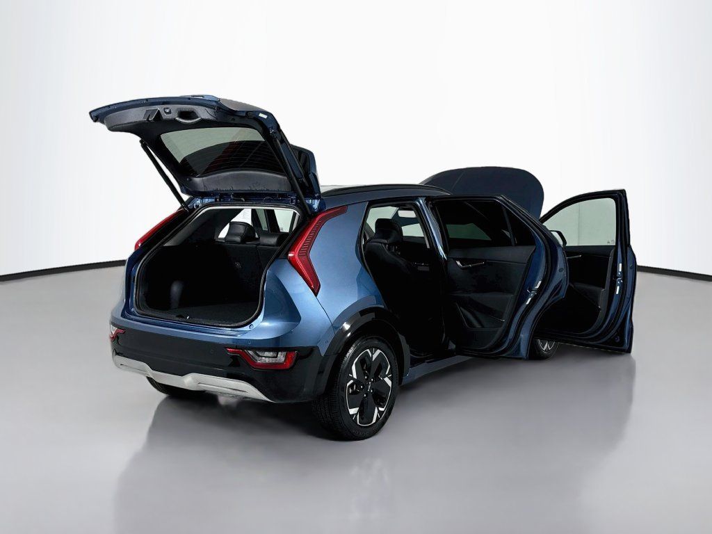 Used 2023 Kia Niro Wave w/ Wave Preserve Package FWD image 22