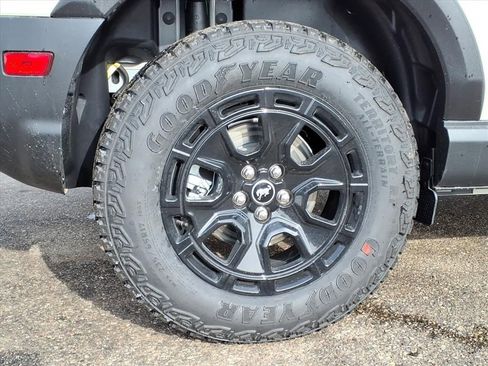 New 2025 Ford Bronco Sport Outer Banks w/ Sasquatch Outer Banks Package image 8