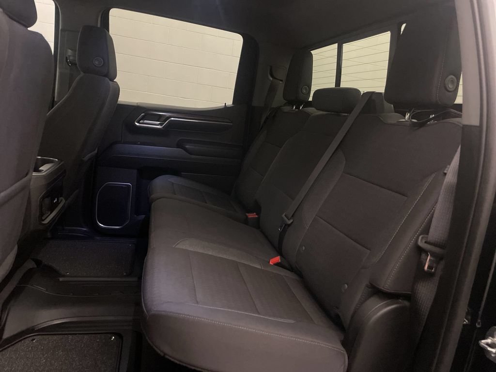 Used 2024 Chevrolet Silverado 1500 RST AWD/4WD image 19