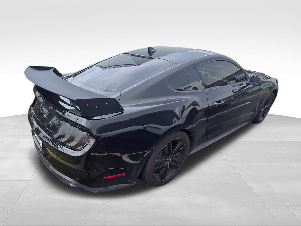 Used 2020 Ford Mustang Coupe w/ Equipment Group 101A RWD image 6