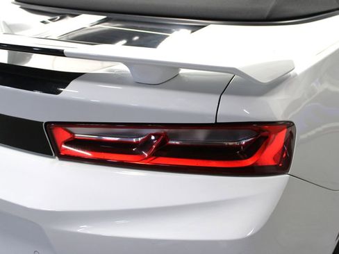 Used 2016 Chevrolet Camaro SS image 29