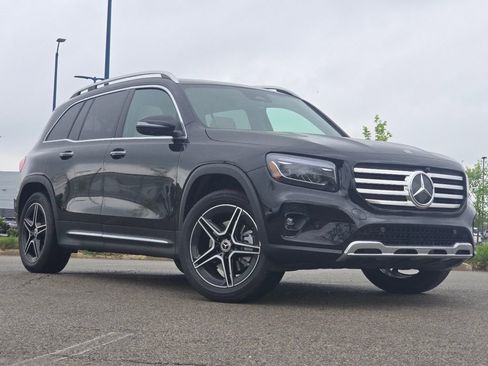Certified 2026 Mercedes-Benz GLB 250 4MATIC image 1