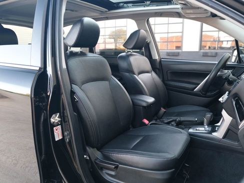 Used 2017 Subaru Forester 2.5i Limited w/ Popular Package #2 image 33