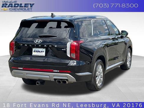 Used 2023 Hyundai Palisade SEL w/ Cargo Package AWD/4WD image 6