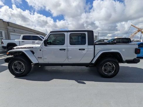 Used 2023 Jeep Gladiator Rubicon w/ Trailer Tow Package AWD/4WD image 6