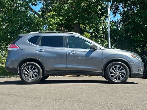 Used 2016 Nissan Rogue SL w/ SL Premium Package AWD/4WD image 8