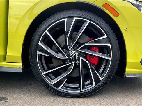 Used 2022 Volkswagen GTI Autobahn image 9