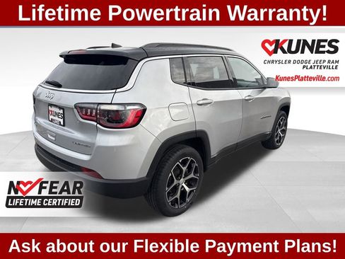 Used 2024 Jeep Compass Limited AWD/4WD image 4