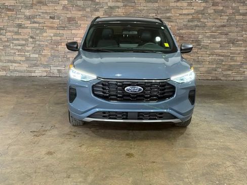 Used 2023 Ford Escape ST-Line w/ Tech Pack #1 AWD/4WD image 2
