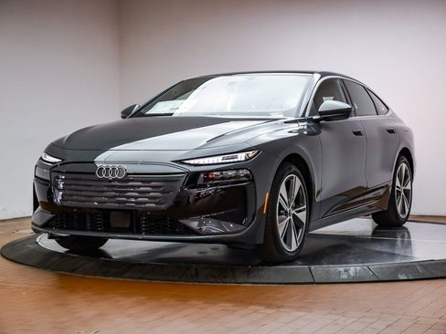 New 2025 Audi A6 e-tron Premium Plus image 2
