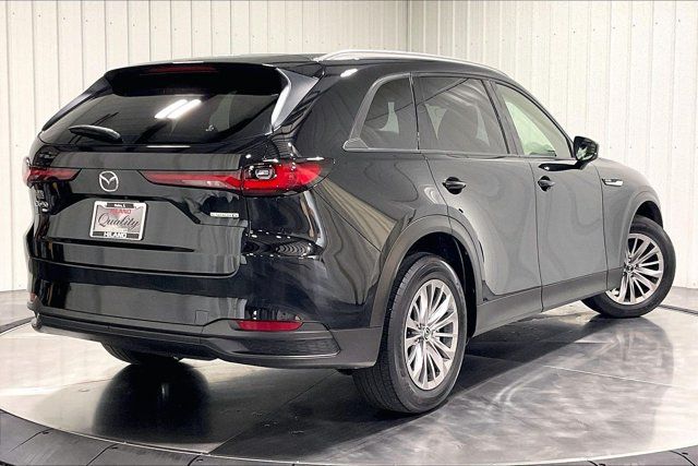 Used 2025 MAZDA CX-90 3.3 Turbo w/ Preferred Package AWD/4WD image 13