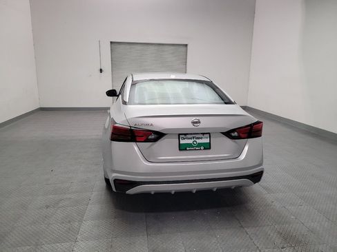 Used 2019 Nissan Altima 2.5 S FWD image 6