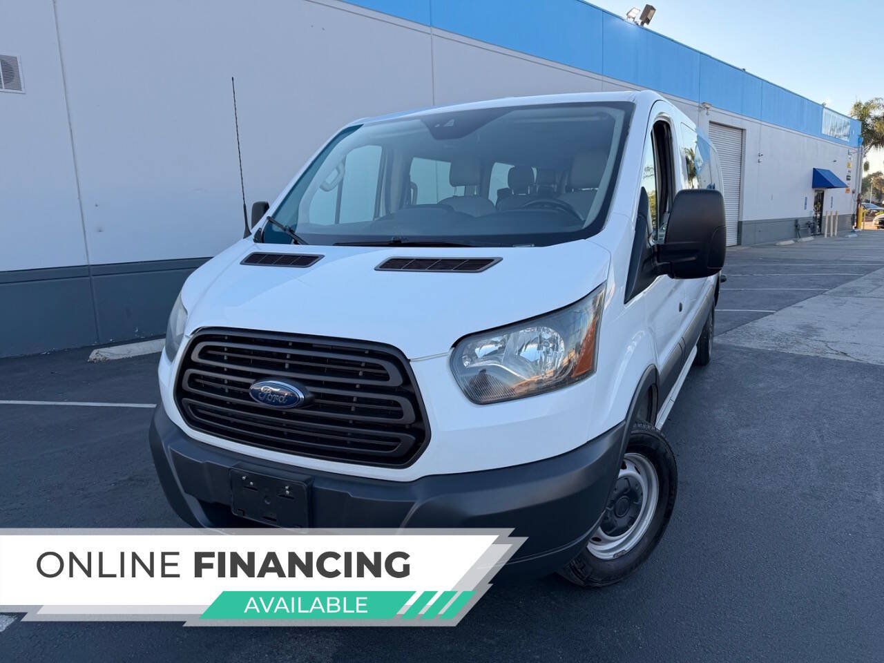 Used 2017 Ford Transit 350 XL RWD image 2